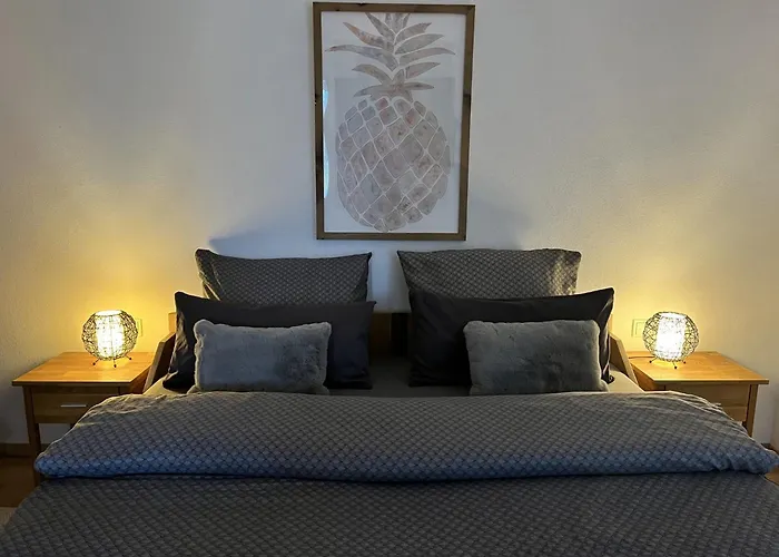 Stahl Apartment *