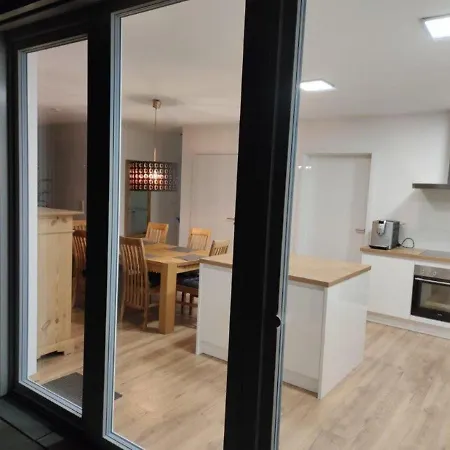 Stahl Apartment